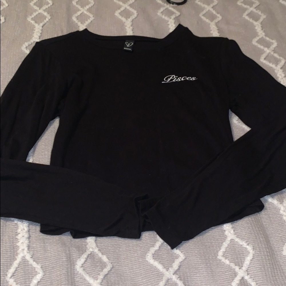 Pisces Long Sleeve Black